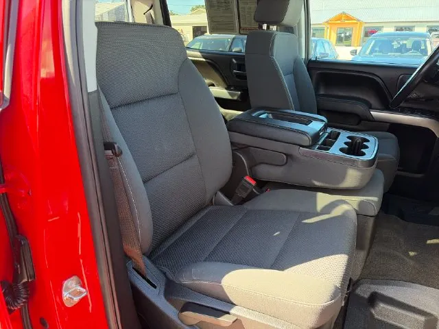 Chevrolet Silverado photo 38