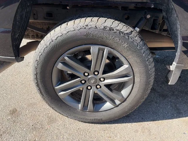 Ford F-150 photo 17