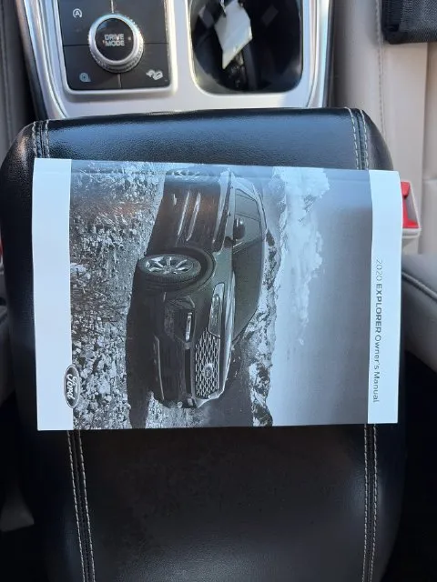 Ford Explorer photo 38