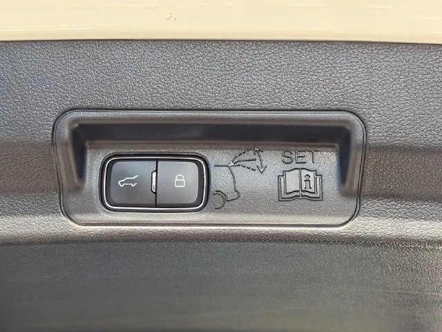 Ford Explorer photo 45