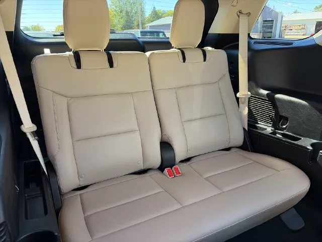 Ford Explorer photo 41