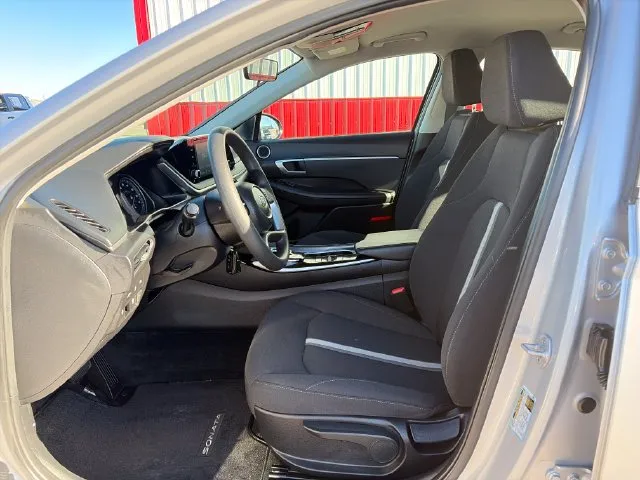 Hyundai Sonata photo 21