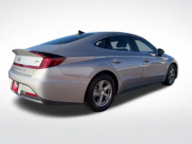 Hyundai Sonata photo 7