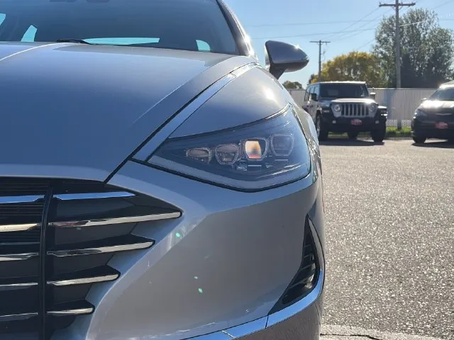 Hyundai Sonata photo 17