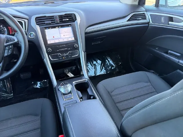 Ford Fusion photo 33
