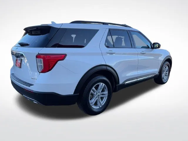 Ford Explorer photo 9