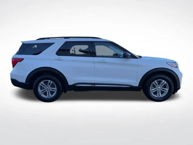 Ford Explorer photo 10
