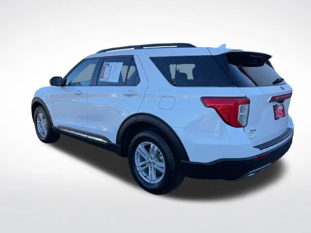 Ford Explorer photo 4