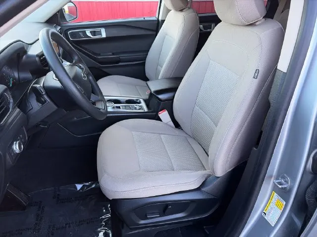 Ford Explorer photo 39