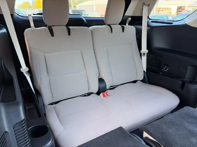 Ford Explorer photo 41