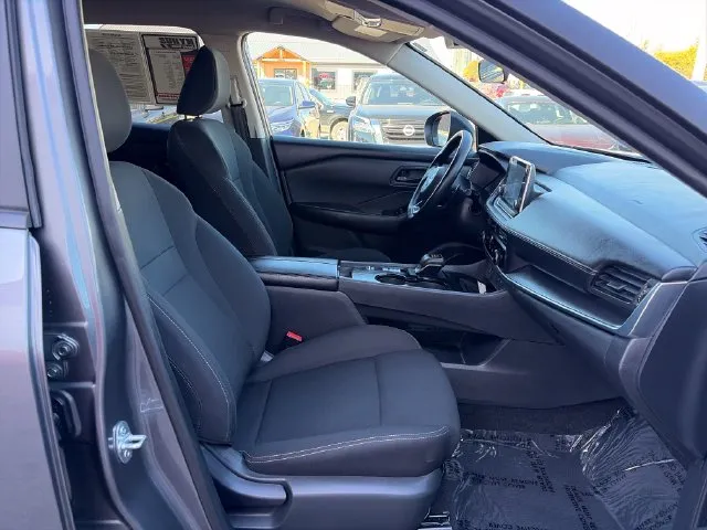 Nissan Rogue photo 22