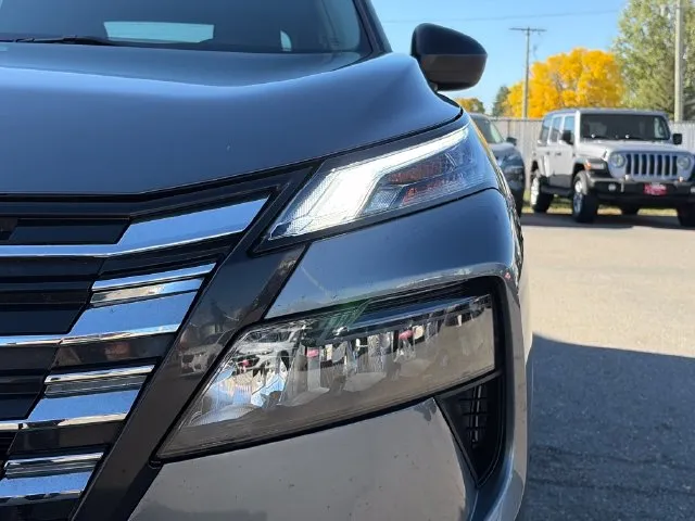 Nissan Rogue photo 17