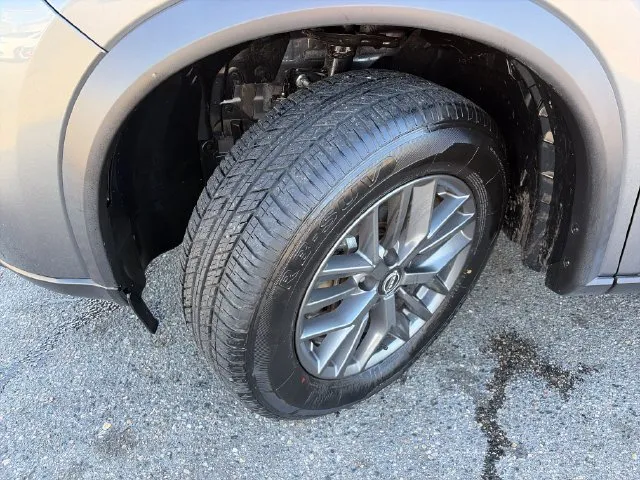 Nissan Rogue photo 16