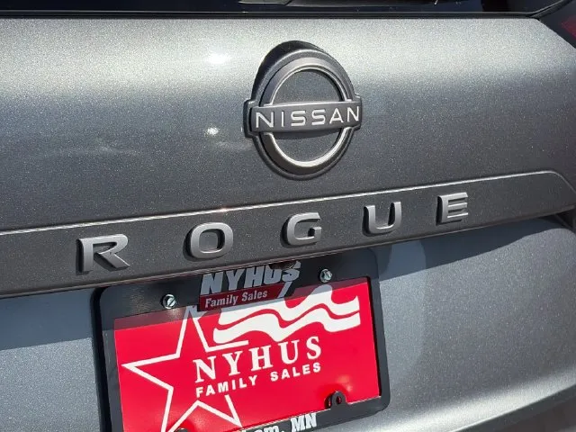 Nissan Rogue photo 20