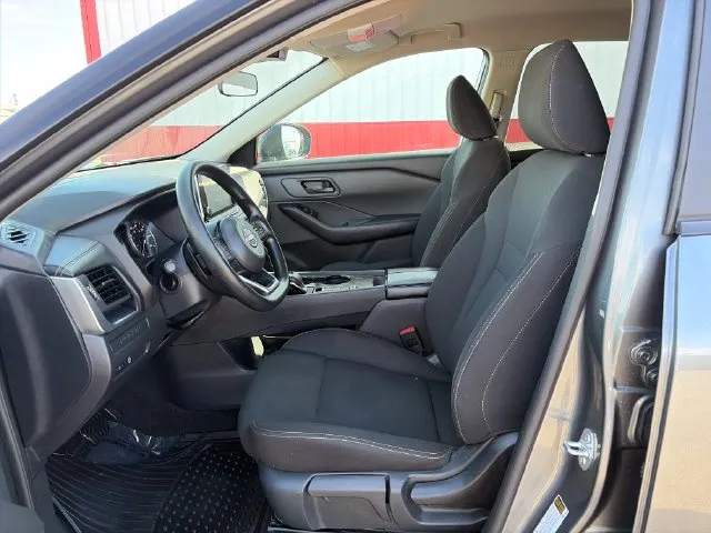 Nissan Rogue photo 21