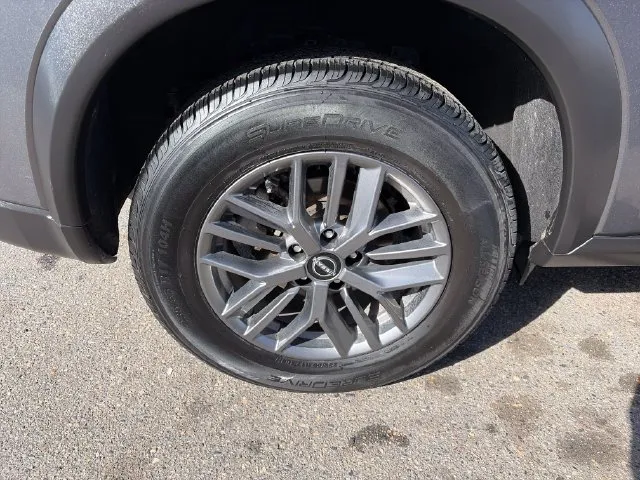 Nissan Rogue photo 15