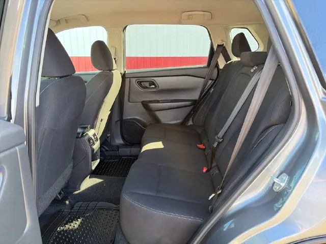 Nissan Rogue photo 38