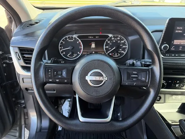 Nissan Rogue photo 27