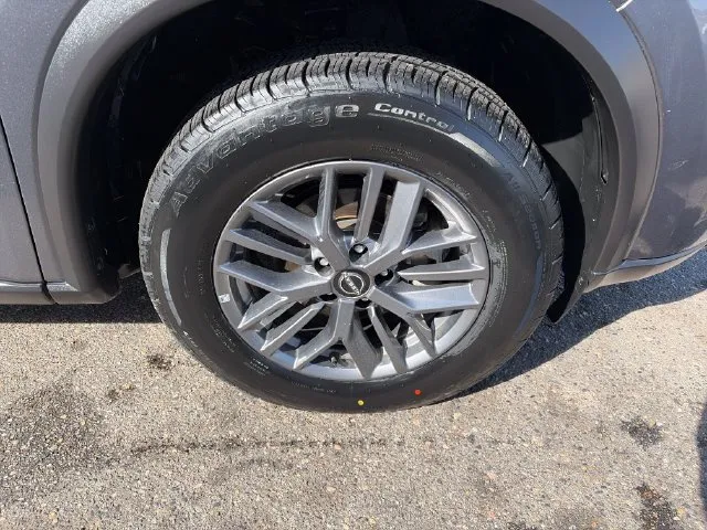 Nissan Rogue photo 13