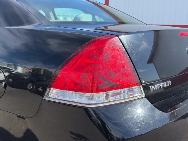 Chevrolet Impala photo 19