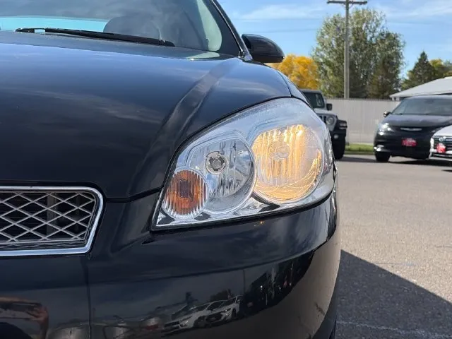 Chevrolet Impala photo 17