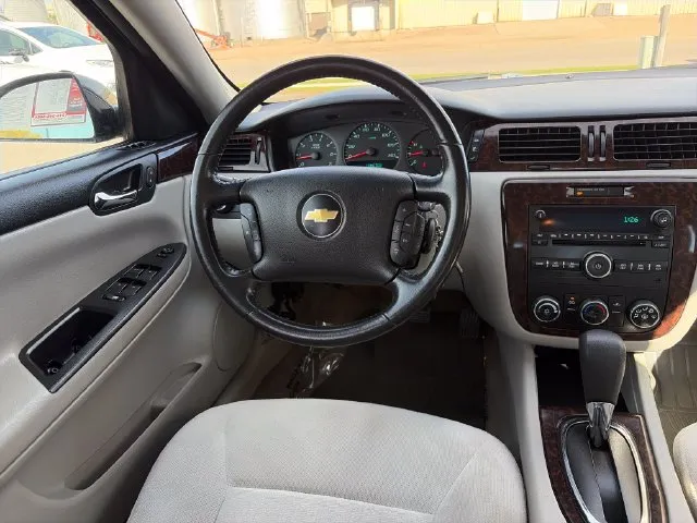 Chevrolet Impala photo 29