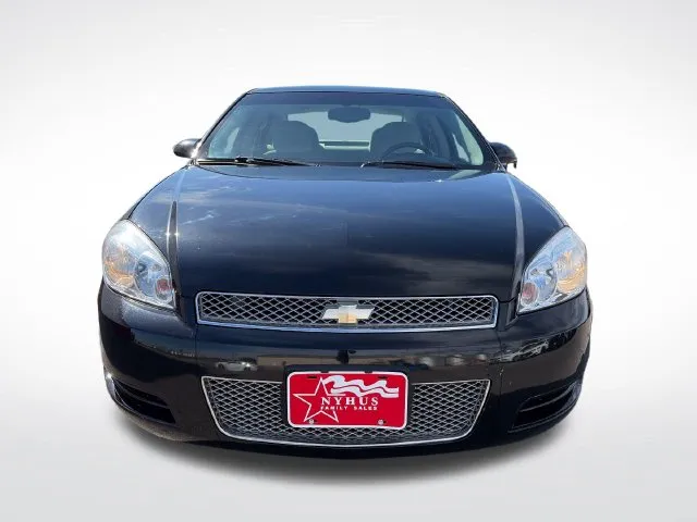 Chevrolet Impala photo 2