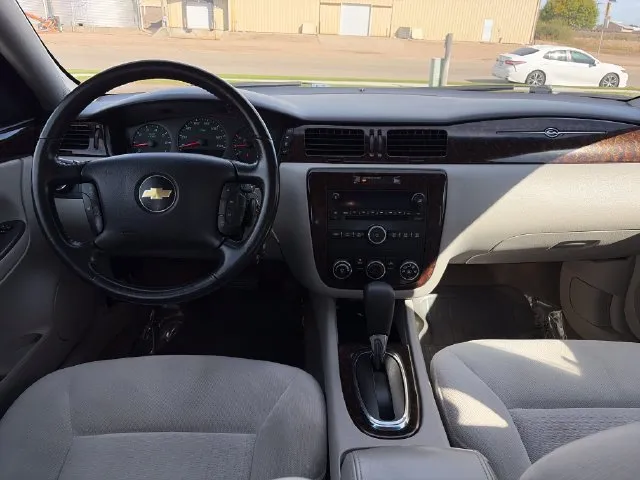 Chevrolet Impala photo 31