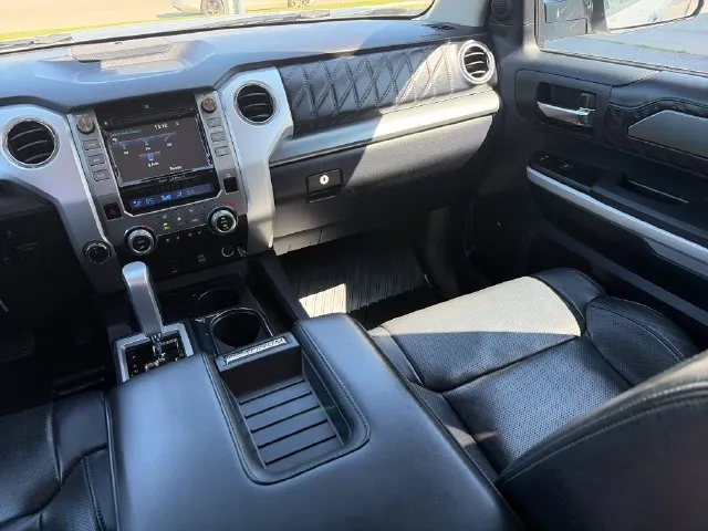 Toyota Tundra photo 34