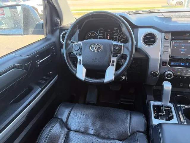 Toyota Tundra photo 31