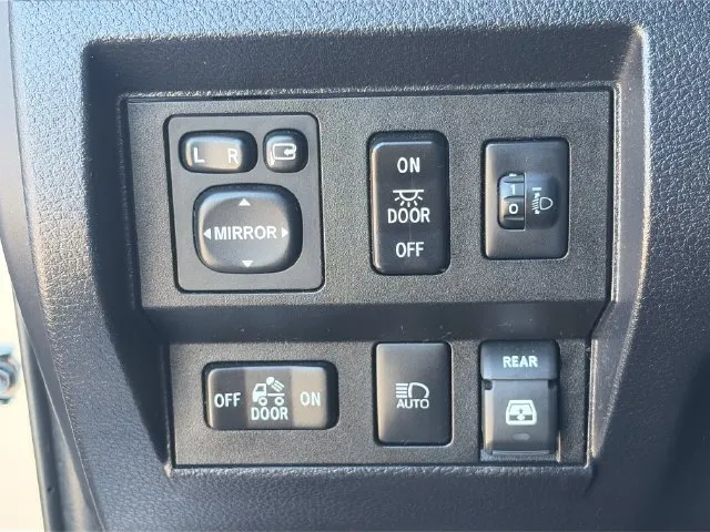 Toyota Tundra photo 60