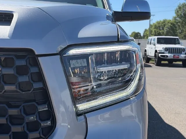 Toyota Tundra photo 19