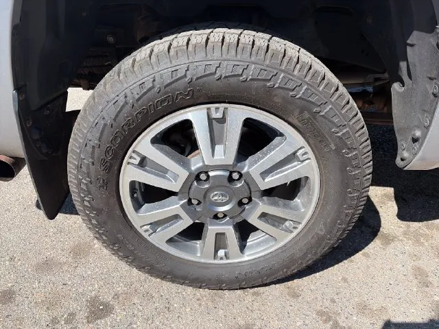 Toyota Tundra photo 17