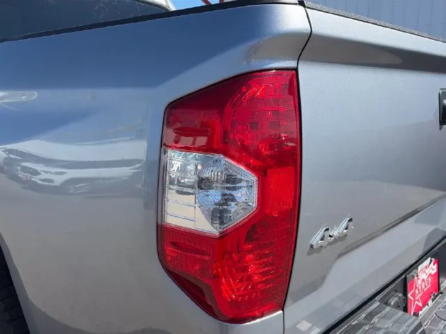 Toyota Tundra photo 21