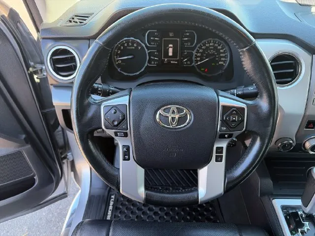 Toyota Tundra photo 29