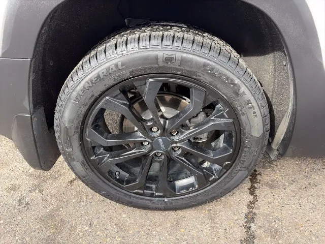 GMC Terrain photo 17