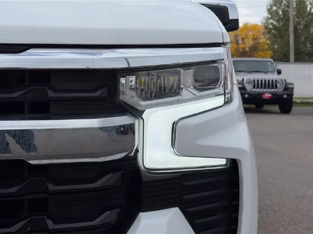 Chevrolet Silverado photo 18