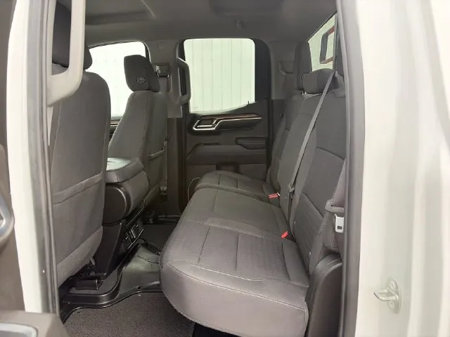 Chevrolet Silverado photo 40