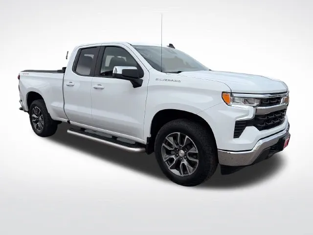 Chevrolet Silverado photo 10