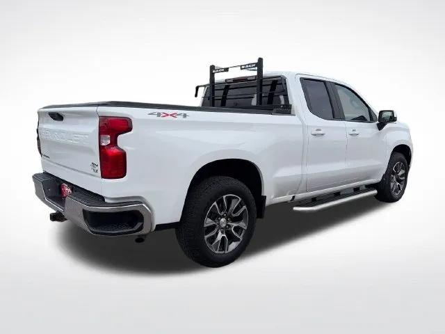 Chevrolet Silverado photo 8