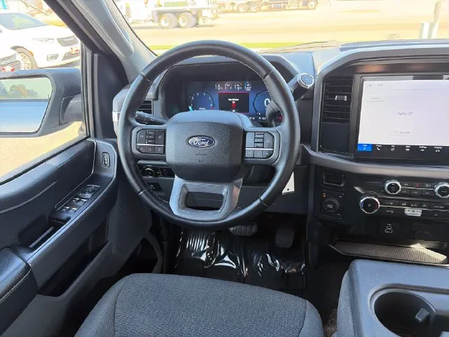 Ford F-150 photo 30