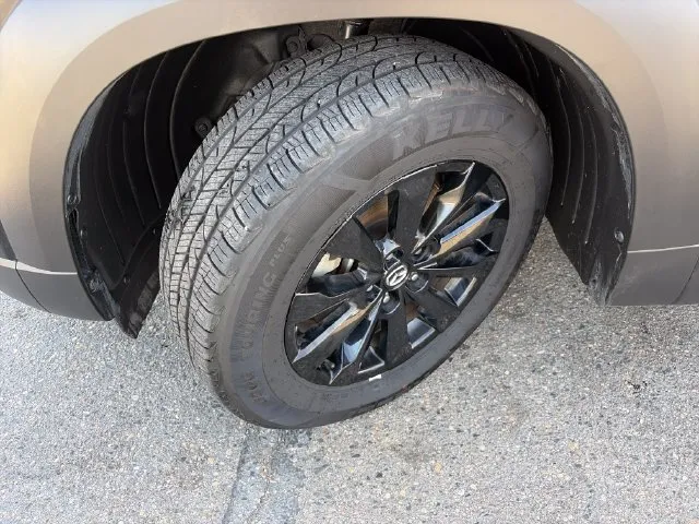 Mazda CX-50 photo 17