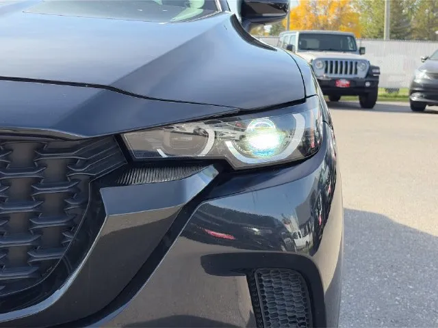 Mazda CX-50 photo 18