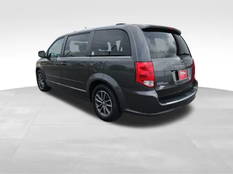 More photos of 2017 Dodge Grand Caravan SXT at Nyhus Family Sales, MN