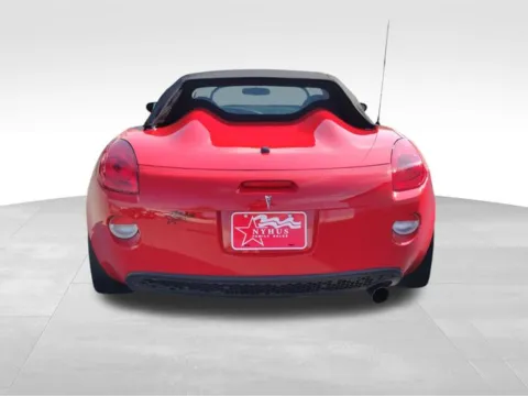 More photos of 2006 Pontiac Solstice at Nyhus Family Sales, MN