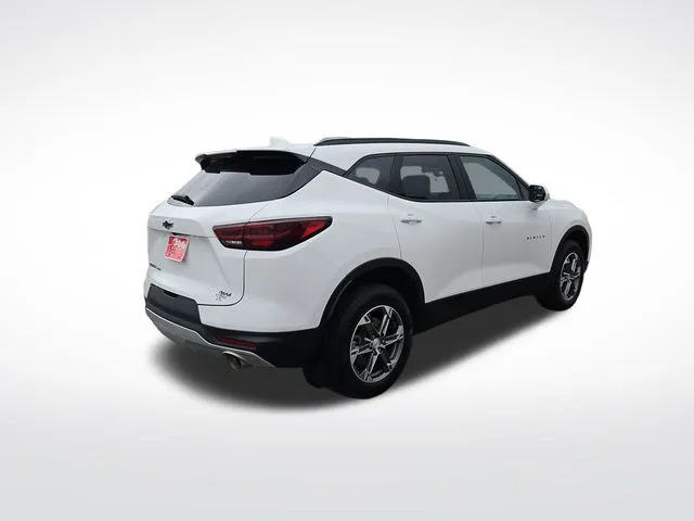2024 Chevrolet Blazer LT - Photo 5