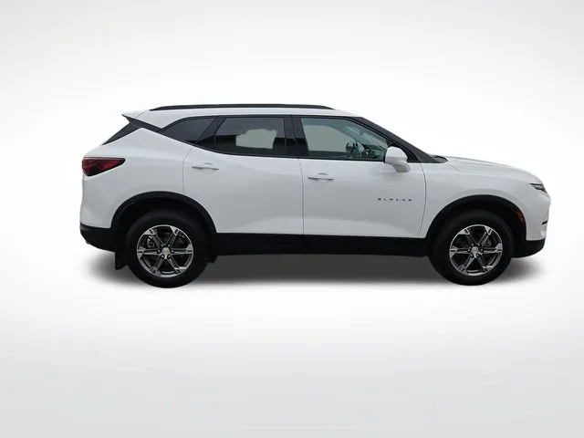 2024 Chevrolet Blazer LT - Photo 8