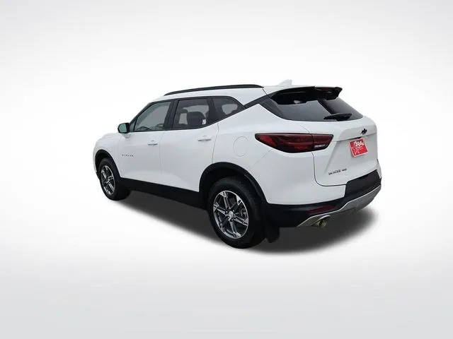 2024 Chevrolet Blazer LT - Photo 3