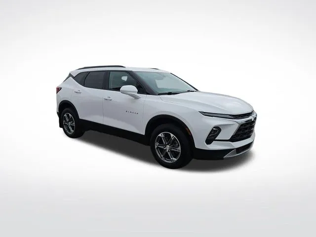 2024 Chevrolet Blazer LT - Photo 9