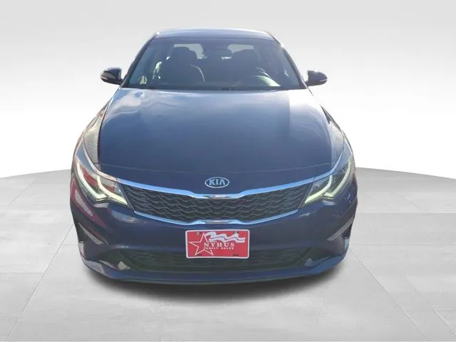 2020 Kia Optima LX - Photo 9